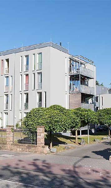 Studentenwohnheim im Akaziengarten, Eschollbrücker Straße 31 A-E