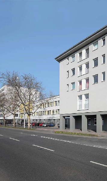 Rheinstraße 63